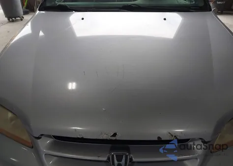 2000 Honda Accord 2.3 Lx from USA, damaged, VIN 1HGCG6654YA130384